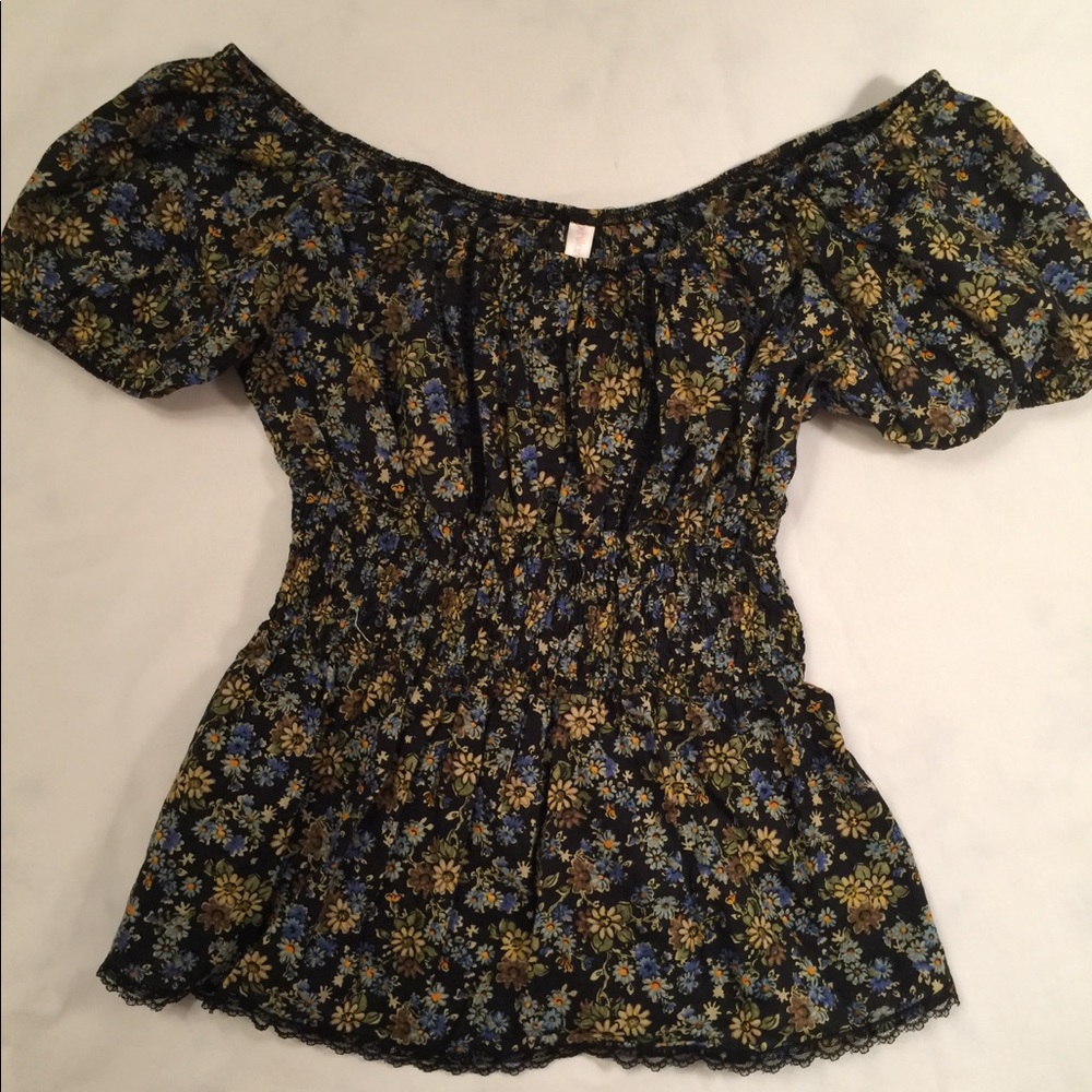 Xhileration On/Off Shoulder Blouse